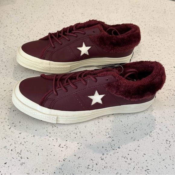 NIB Converse Size 5.5 One Star Oxford Sneakers Burgundy Maroon Fur - Picture 3 of 8